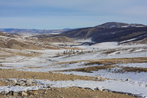 Өнөөдөр нутгийн зүүн хэсгээр ялимгүй цас орж, хүйтэн салхитай байна